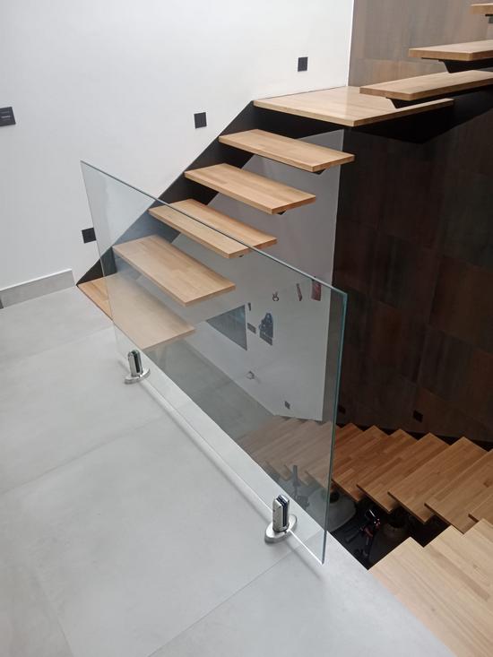 Barandilla inox con soportes para vidrios